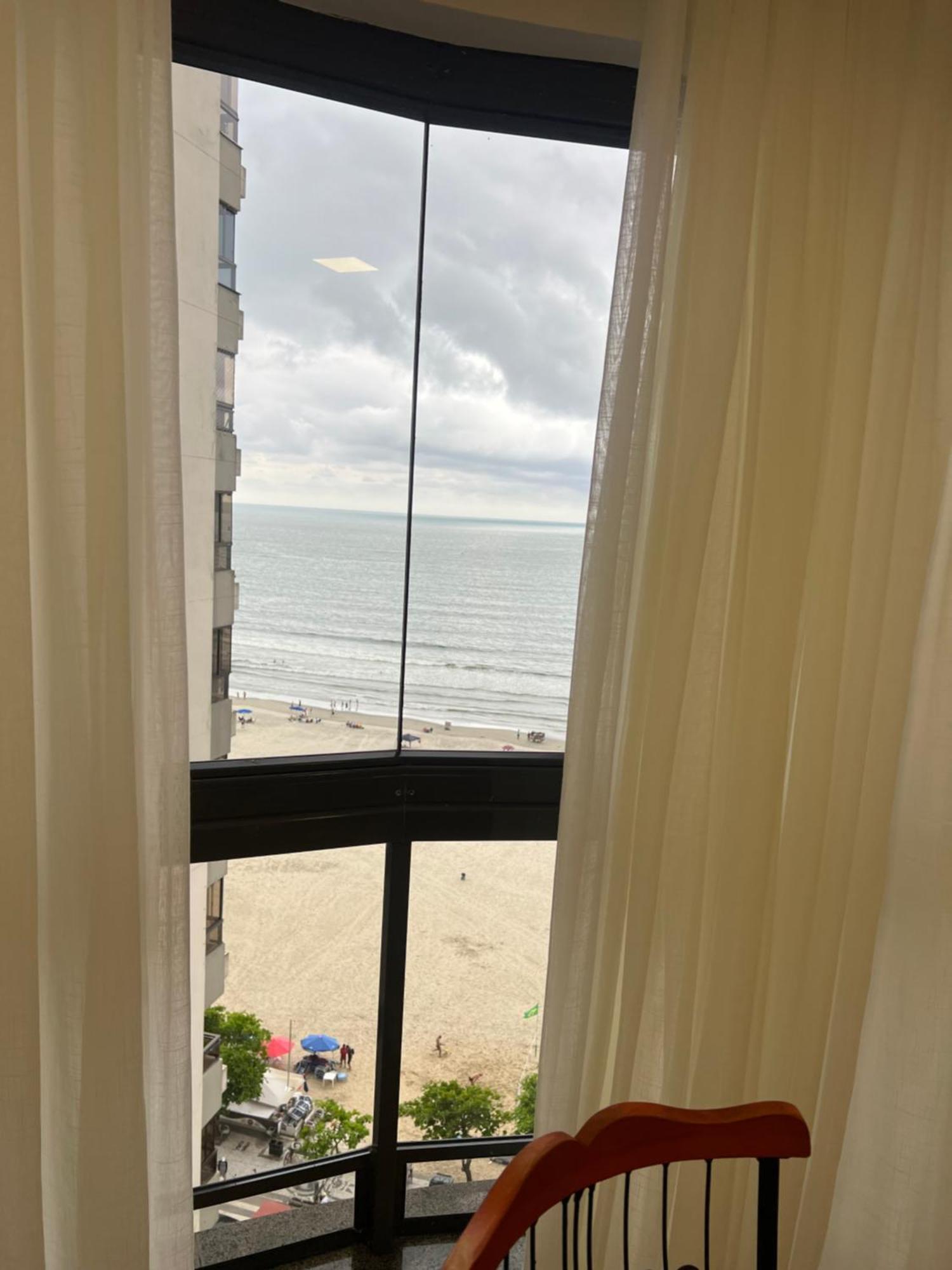 A Beira Mar Apartamento *